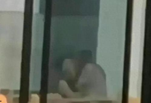 情侣视频被爆料,网友热议